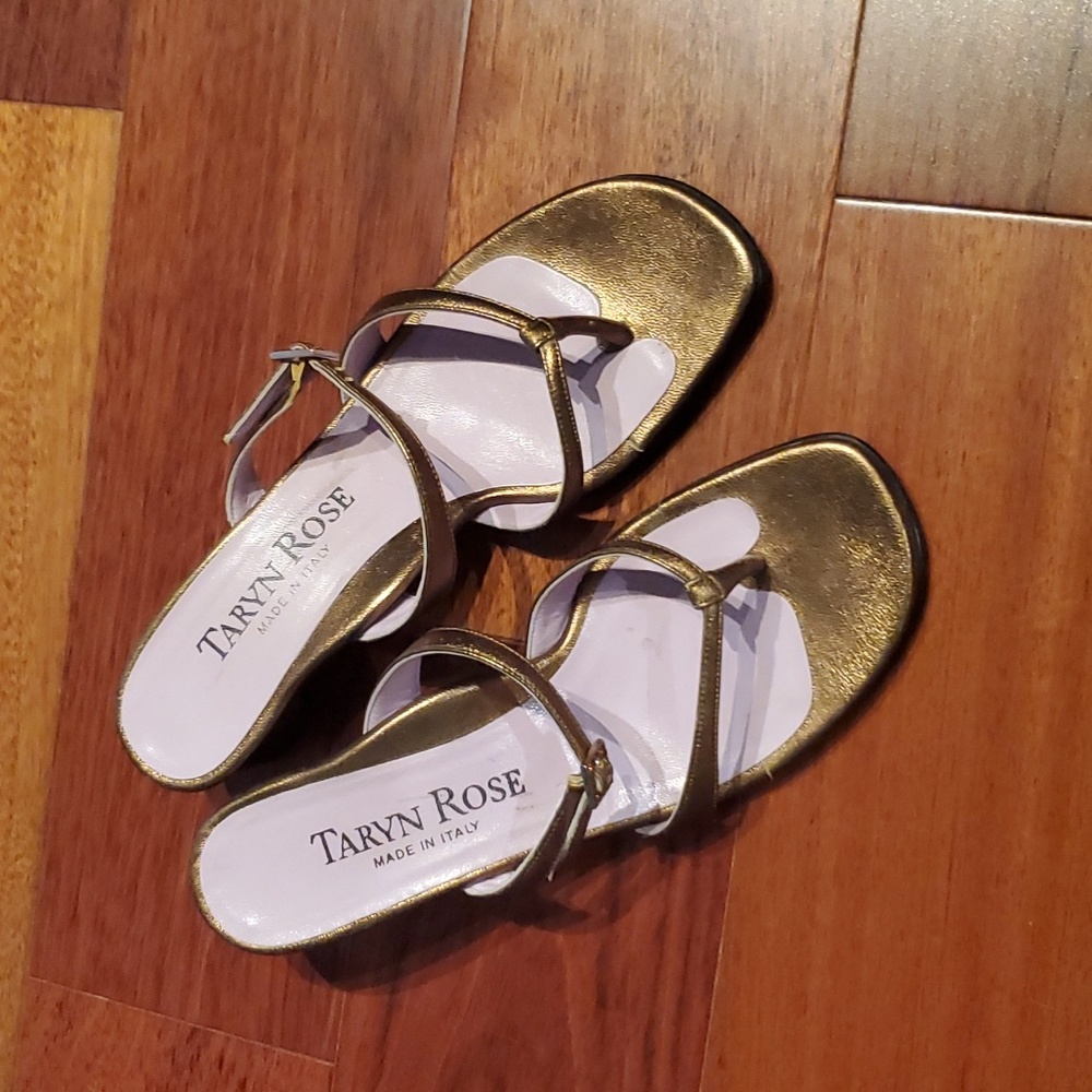 Like New Taryn Rose Gold strappy mules